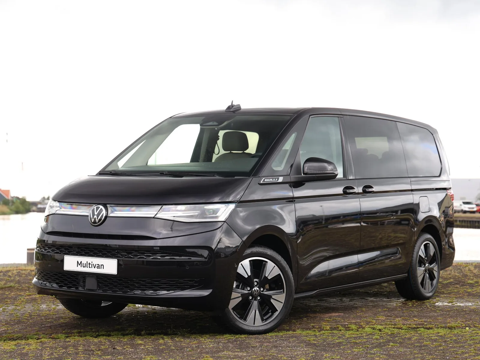 Volkswagen Multivan (2026) — foto 1