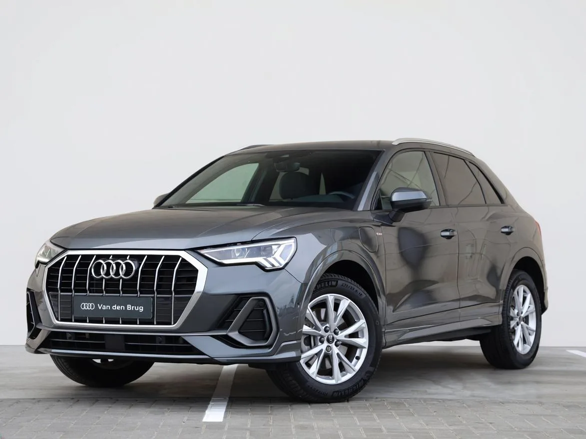Audi Q3 (2022) — foto 1