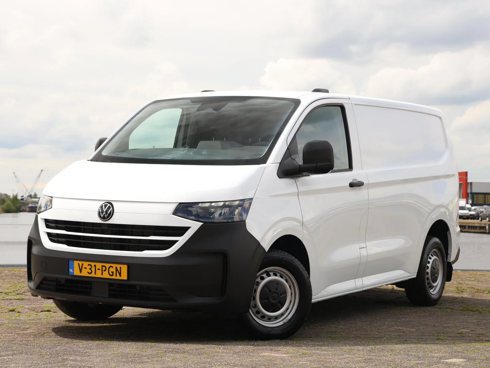 Volkswagen Transporter (2024) — foto 1