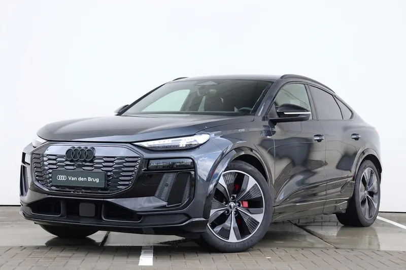 Audi Q6 e-tron (2025)