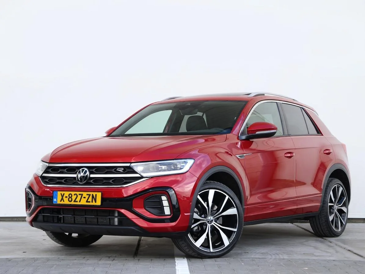 Volkswagen T-Roc (2024) — foto 1