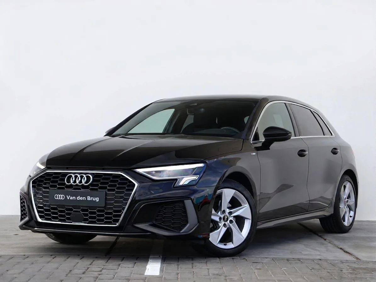 Audi A3 (2023) — foto 1