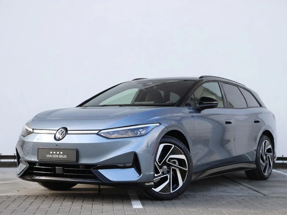Volkswagen ID.7 (2025) — foto 1