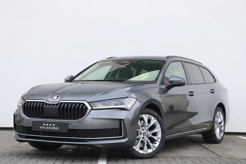 Škoda Superb (2025)