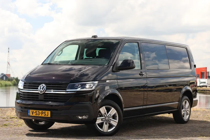 Volkswagen Transporter (2024)
