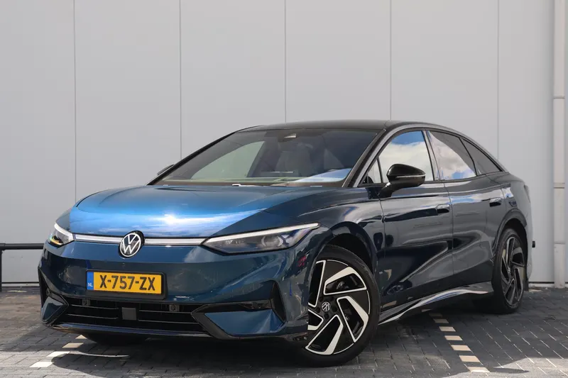 Volkswagen ID.7 (2024)