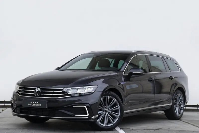 Volkswagen Passat (2022)