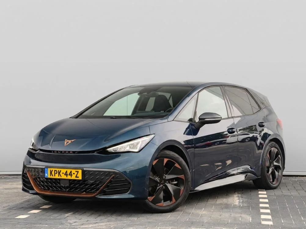 CUPRA Born (2024) — foto 1