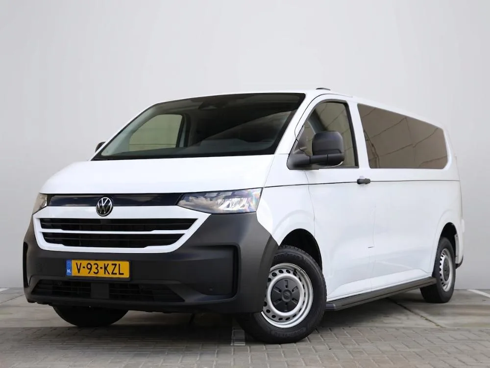 Volkswagen Transporter (2024) — foto 1