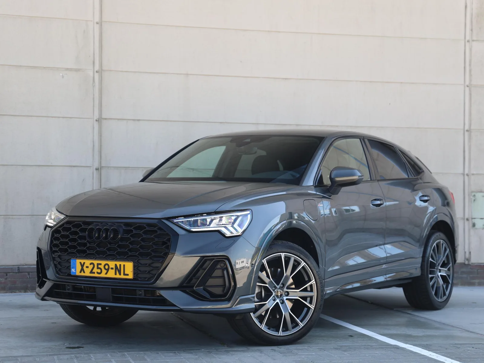 Audi Q3 (2024) — foto 1
