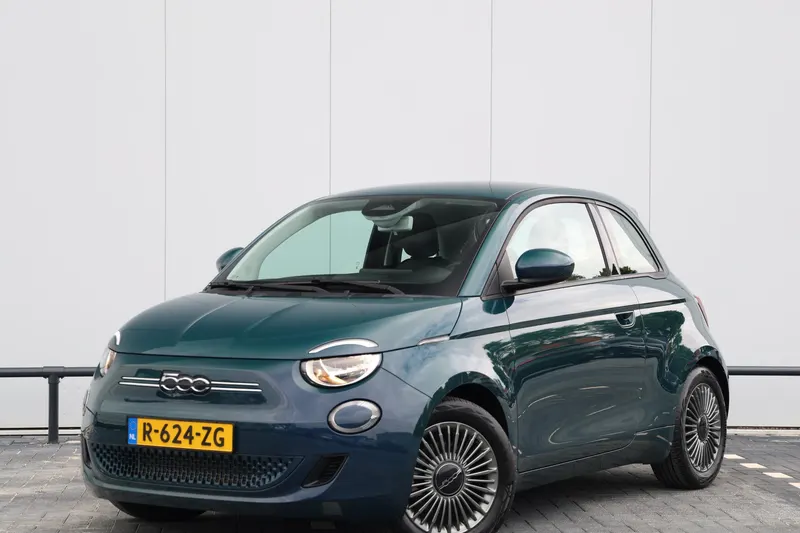 Fiat 500 (2022)