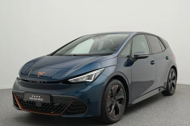 CUPRA Born (2024)