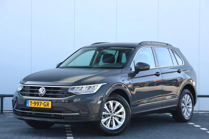 Volkswagen Tiguan (2023)
