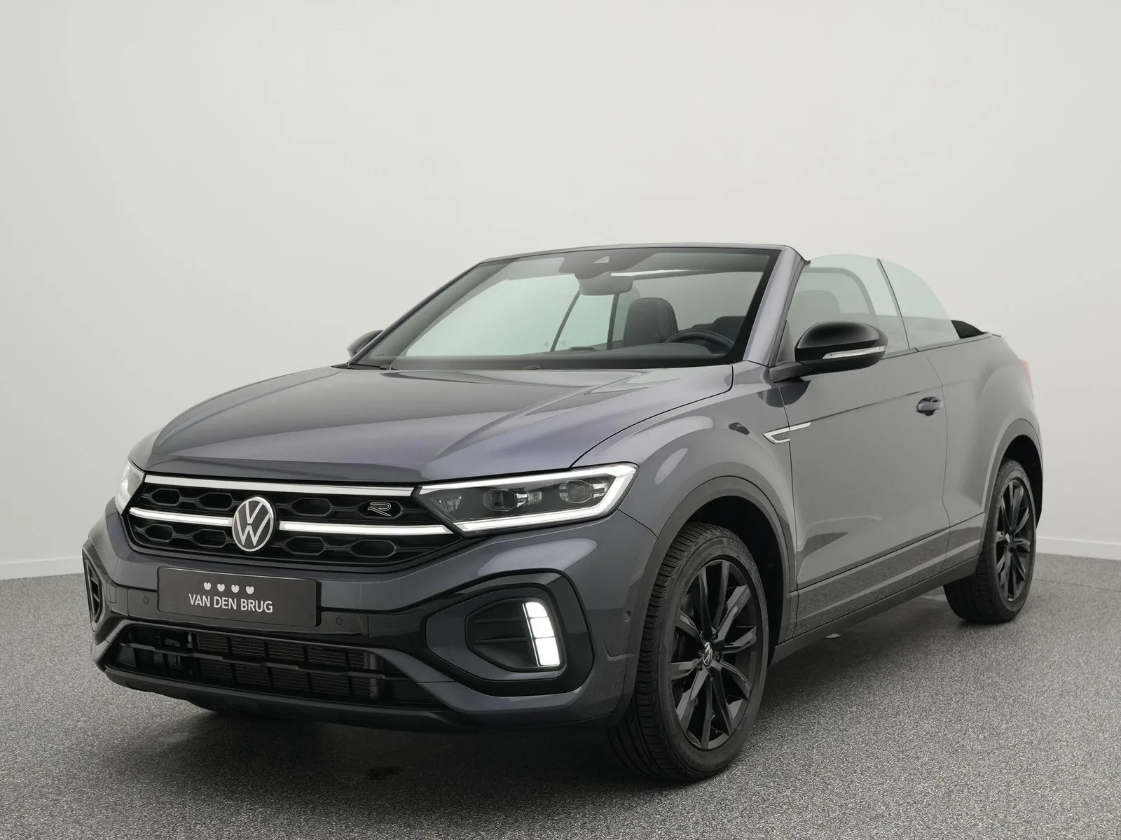 Volkswagen T-Roc (2023) — foto 1