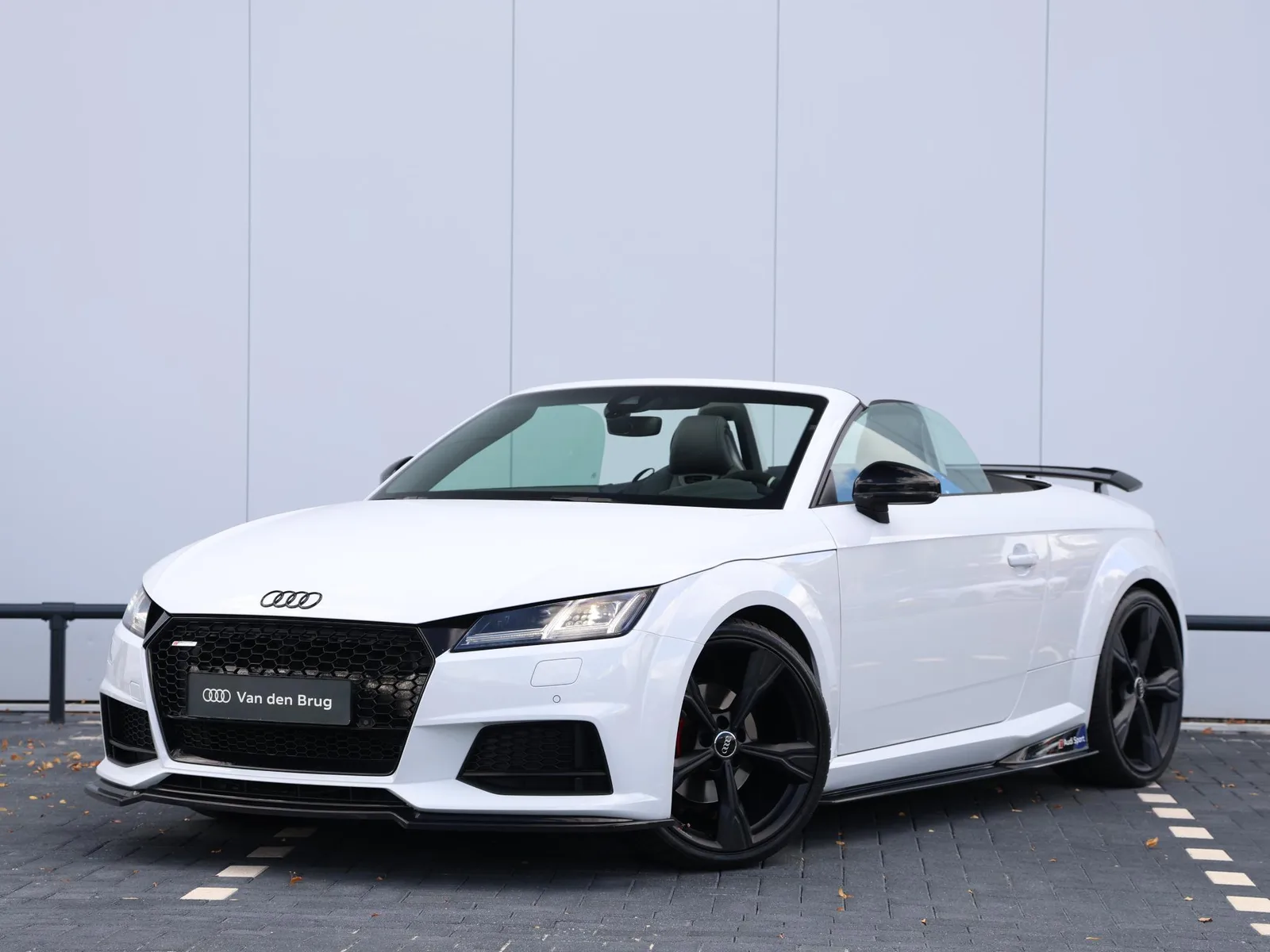 Audi TT (2018) — foto 1