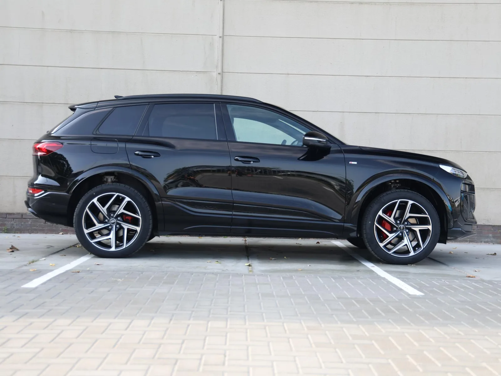 Audi Q6 e-tron (2026) — foto 1