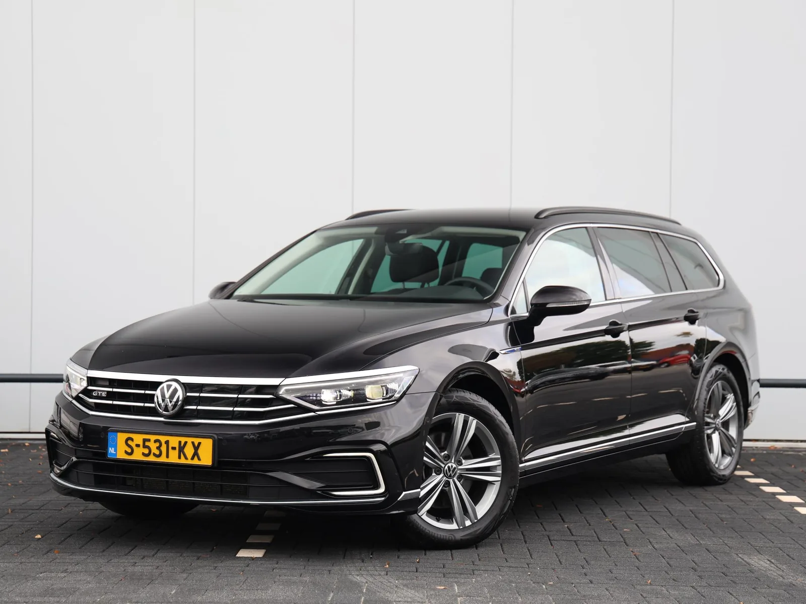 Volkswagen Passat (2020) — foto 1