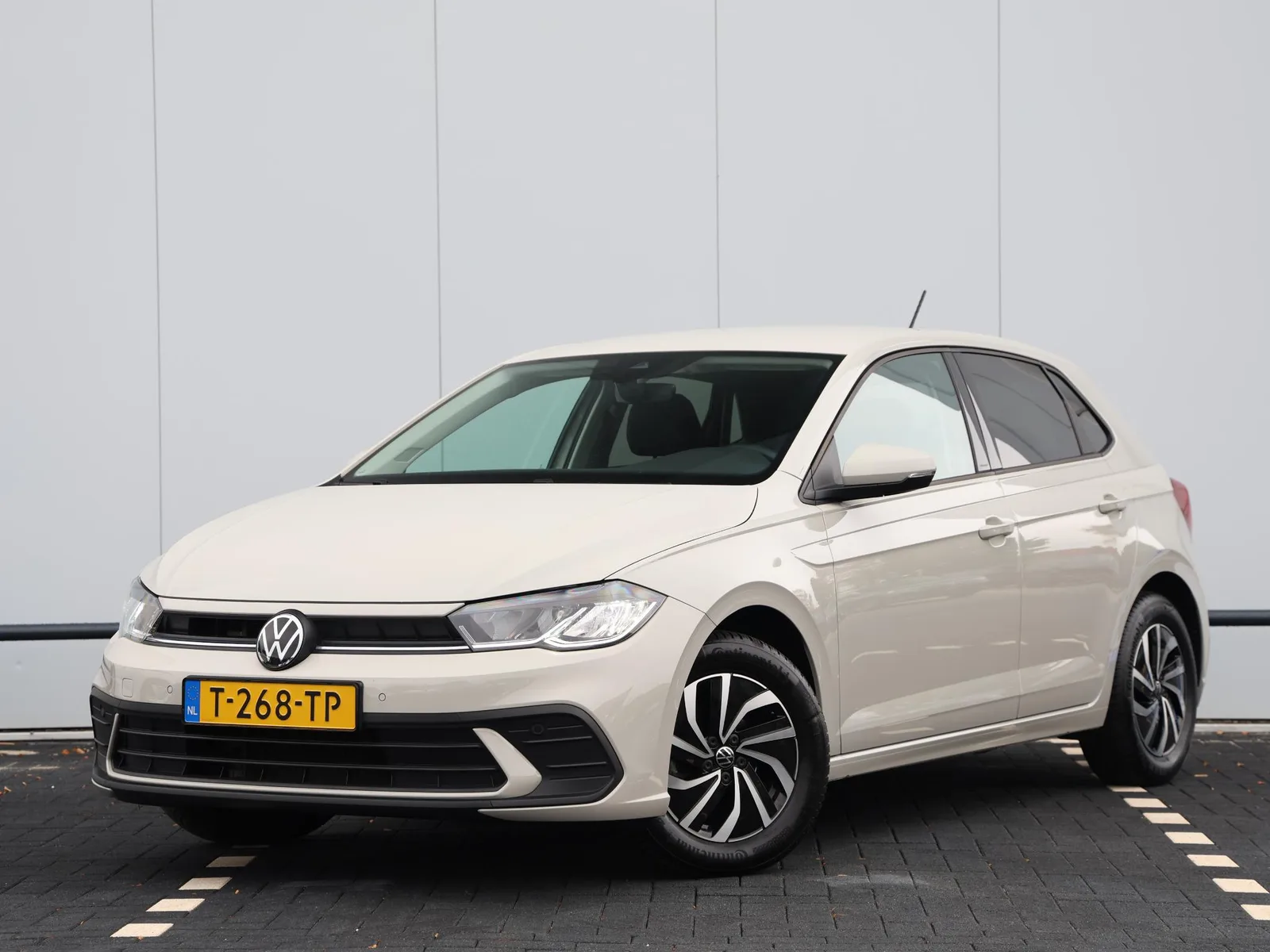 Volkswagen Polo (2023) — foto 1