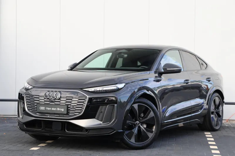 Audi Q6 e-tron (2025)