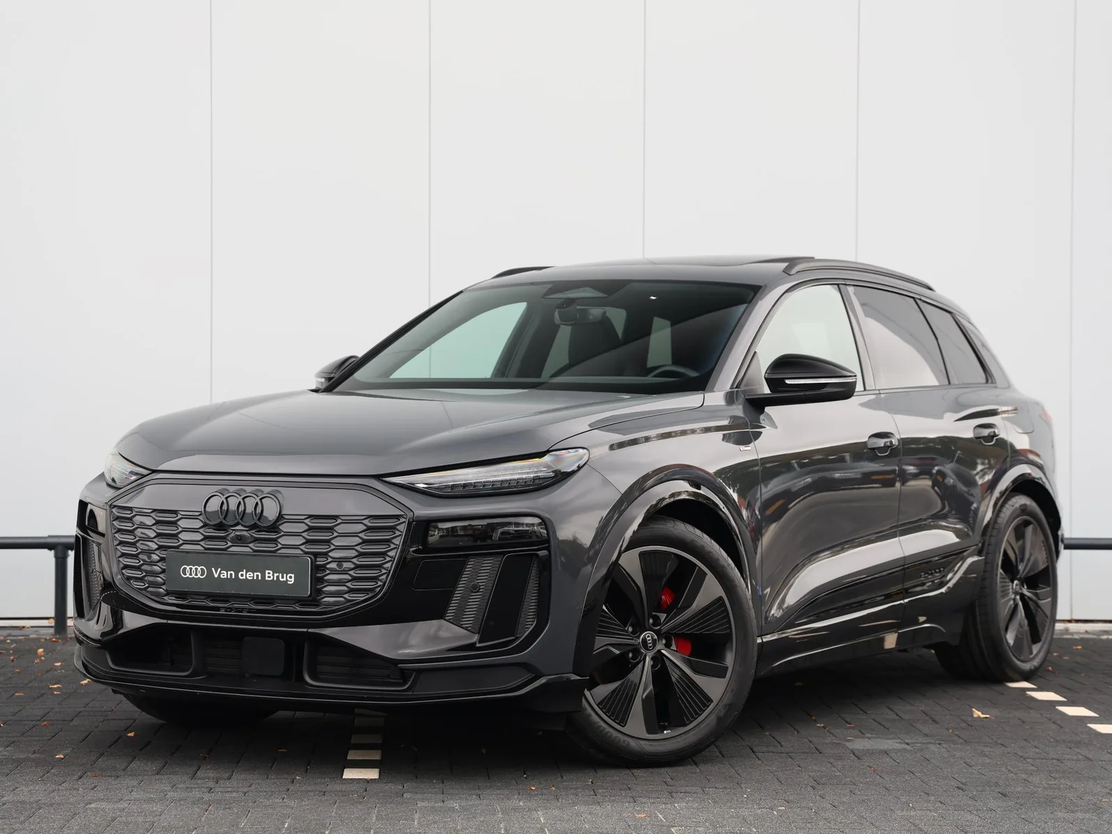Audi Q6 e-tron (2025) — foto 1