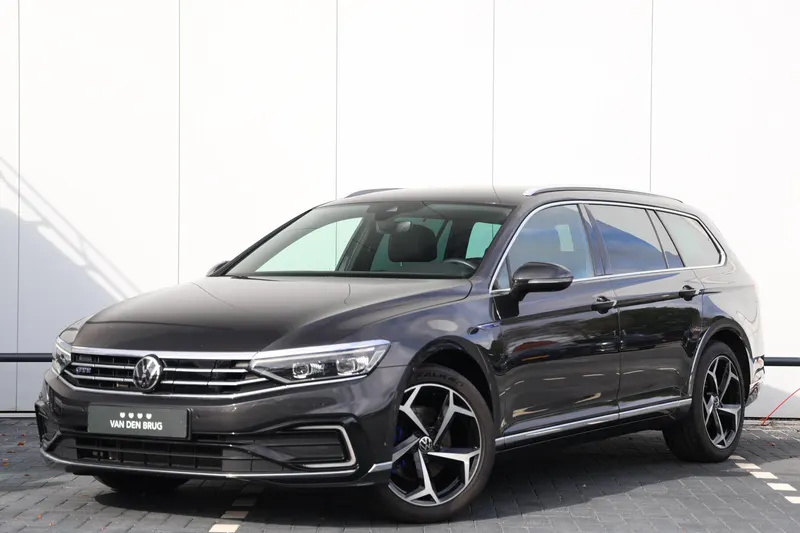 Volkswagen Passat (2022)