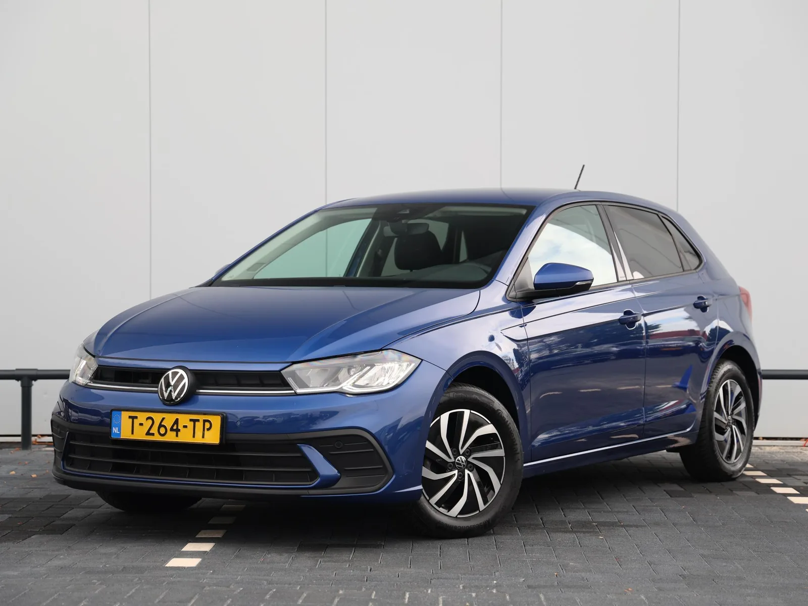 Volkswagen Polo (2023) — foto 1