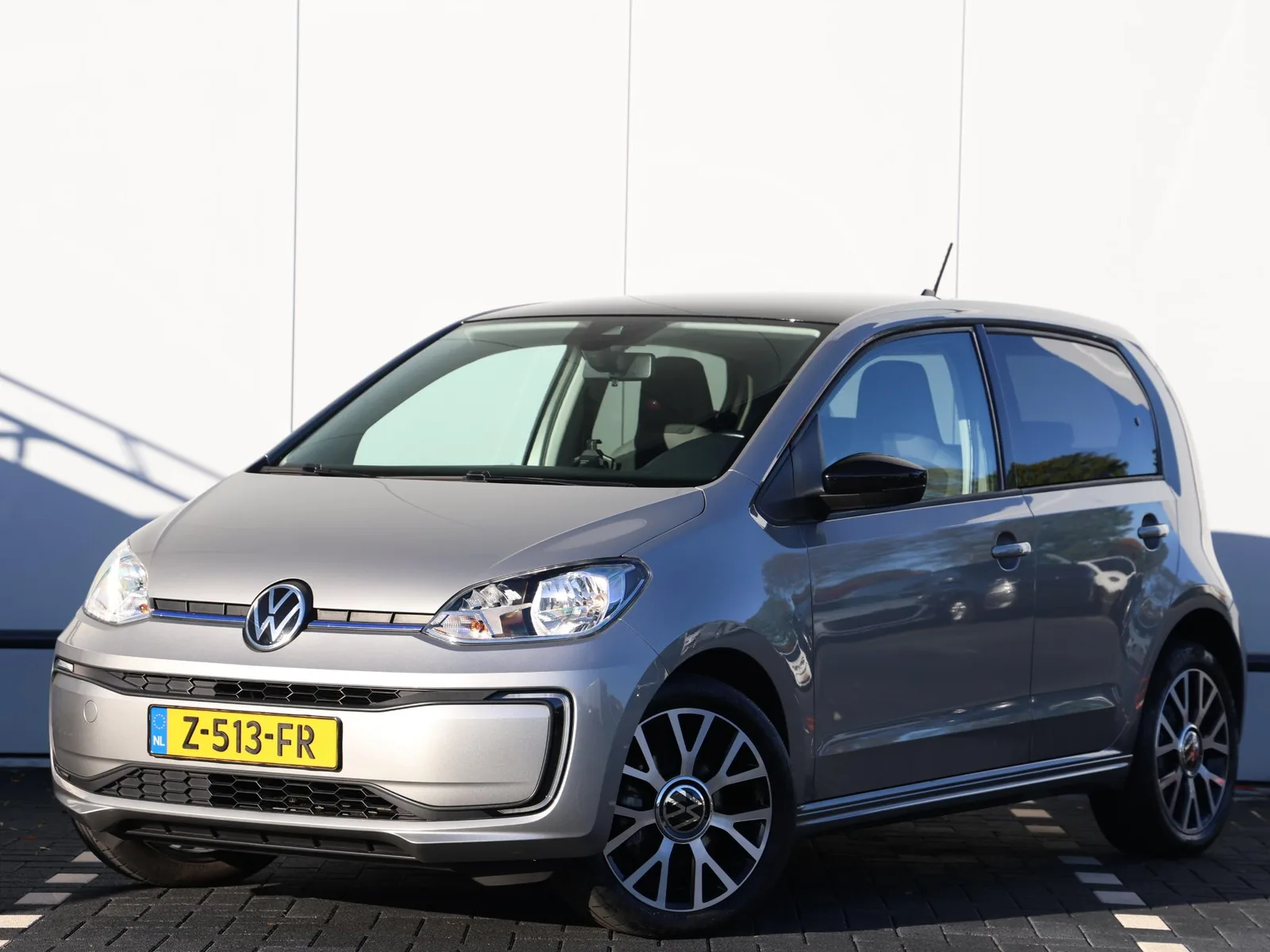 Volkswagen e-Up! (2020) — foto 1