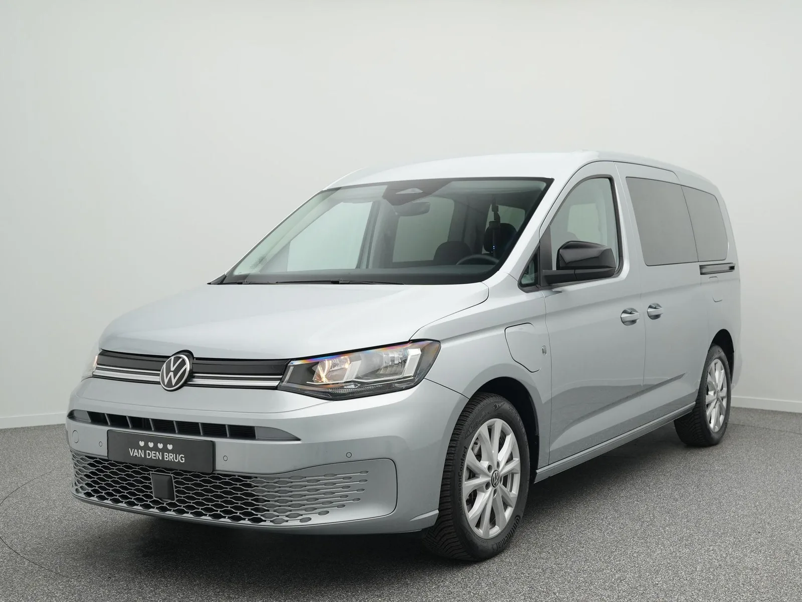 Volkswagen Caddy (2025) — foto 1