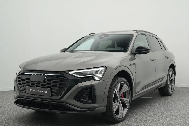 Audi Q8 e-tron (2024)