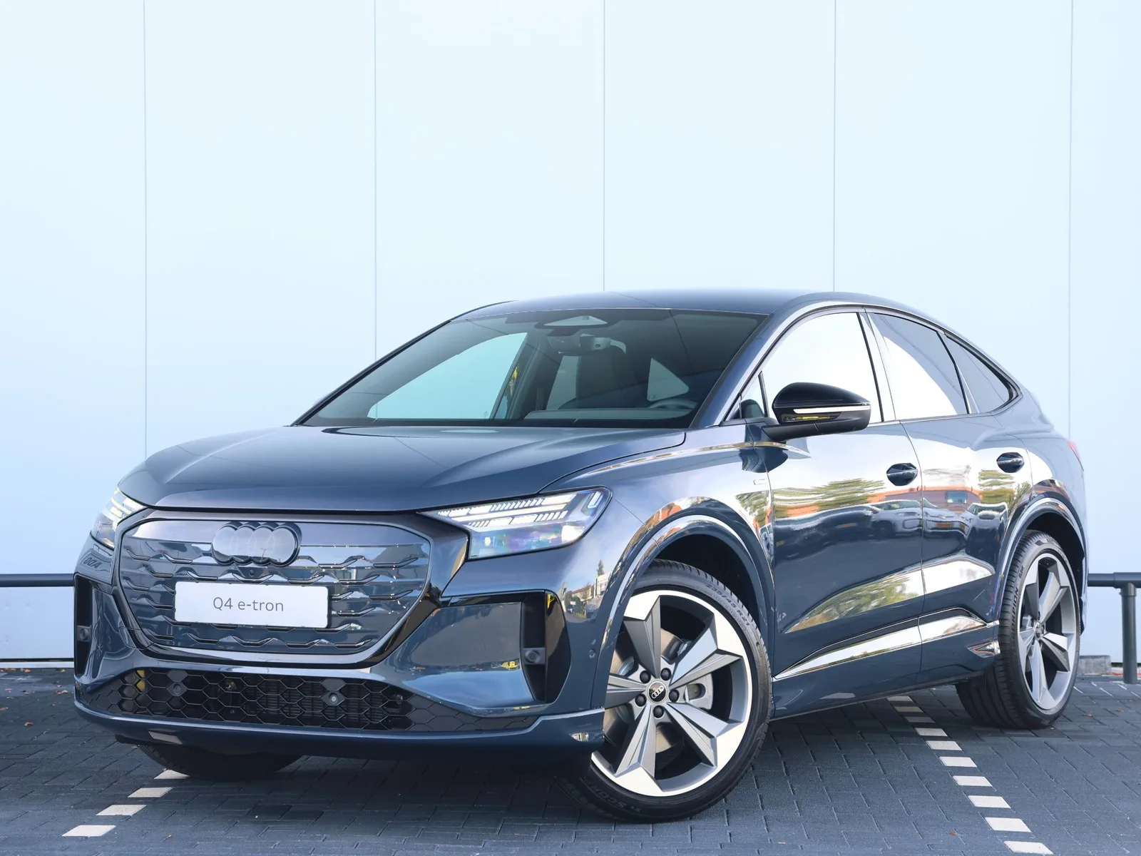 Audi Q4 e-tron (2026) — foto 1