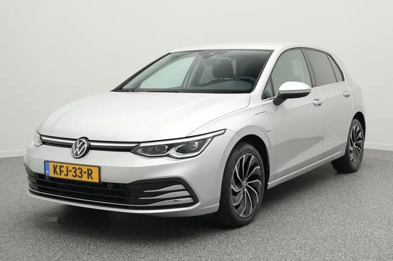 Volkswagen Golf (2021)