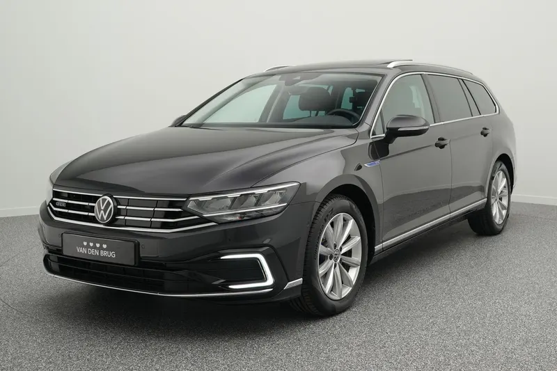Volkswagen Passat (2023)