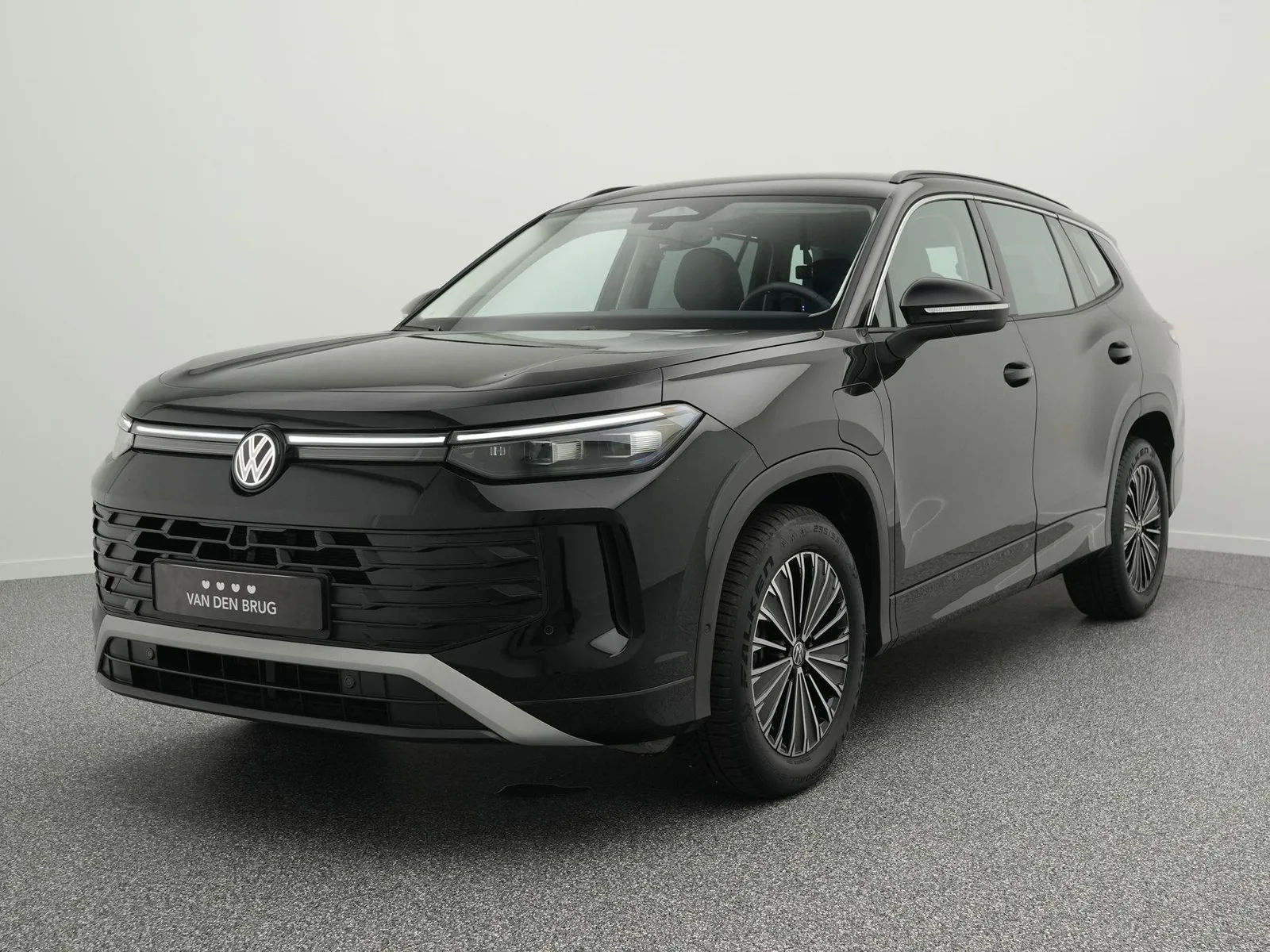 Volkswagen Tayron (2025) — foto 1