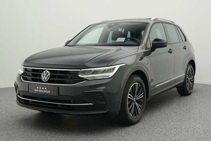 Volkswagen Tiguan (2021)