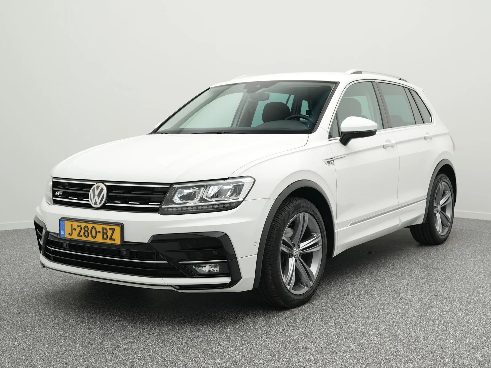 Volkswagen Tiguan (2019) — foto 1