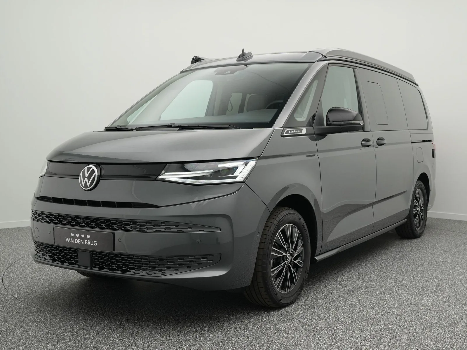 Volkswagen California (2025) — foto 1