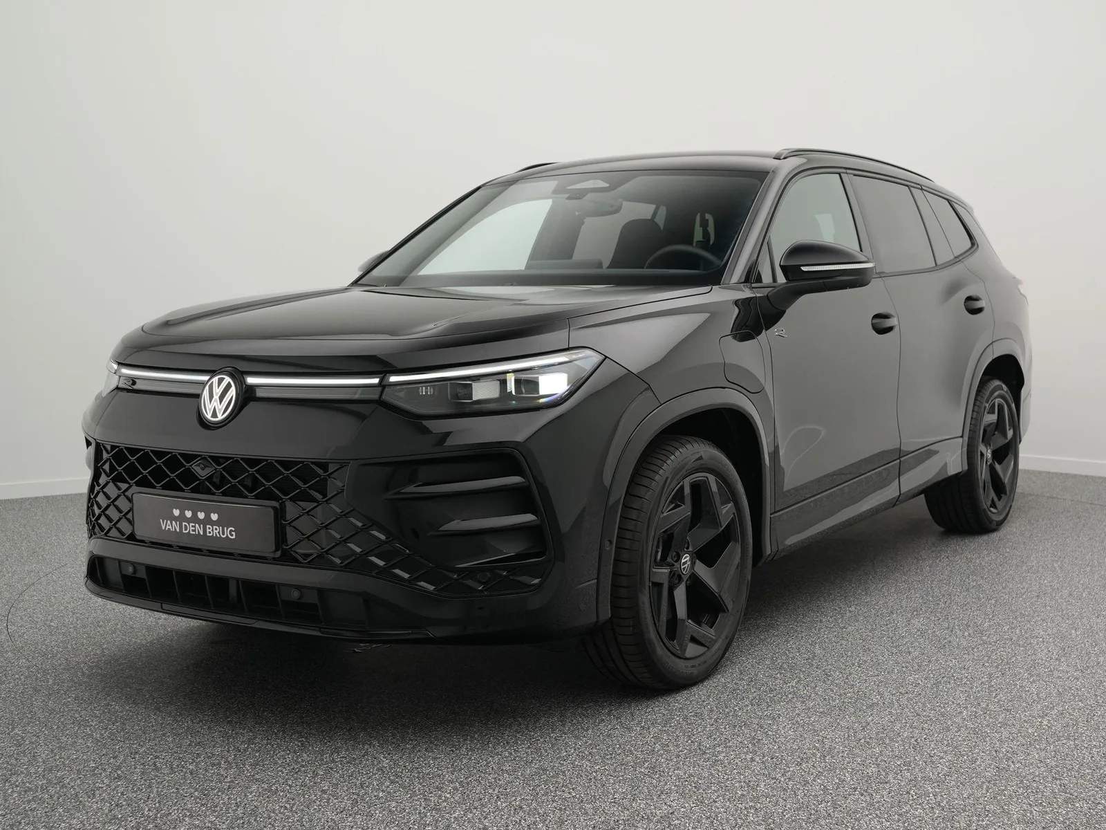 Volkswagen Tayron (2025) — foto 1