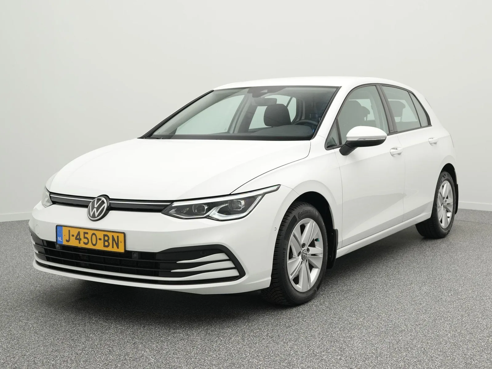 Volkswagen Golf (2020) — foto 1