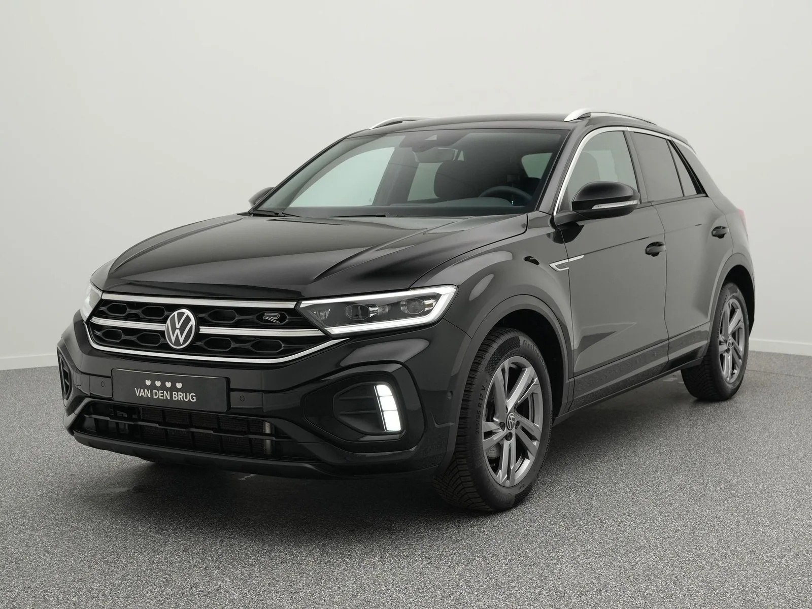 Volkswagen T-Roc (2025) — foto 1