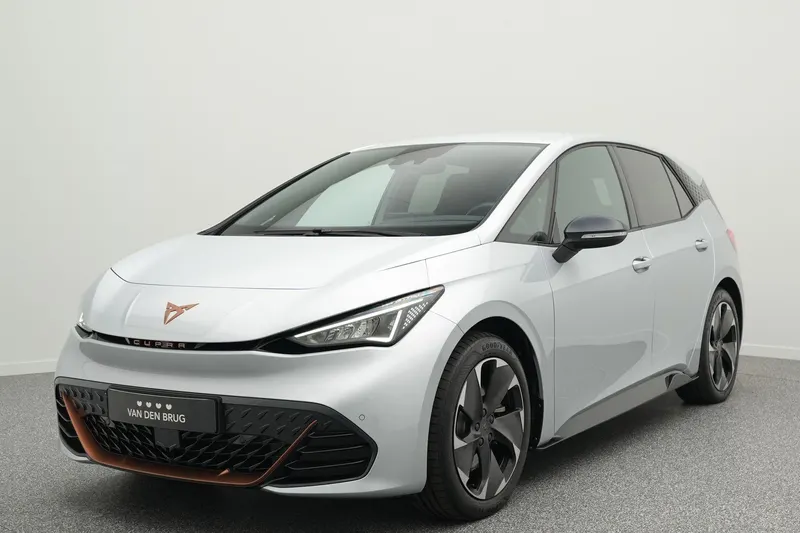 CUPRA Born (2023)