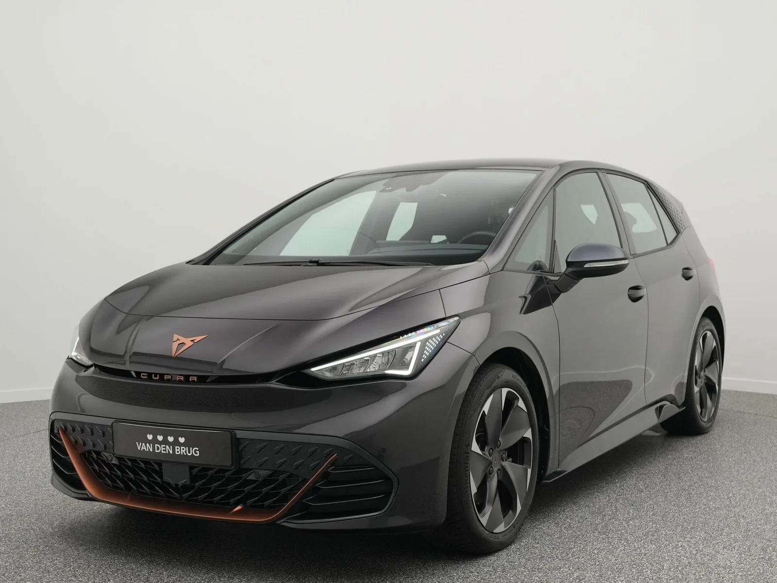 CUPRA Born (2023) — foto 1