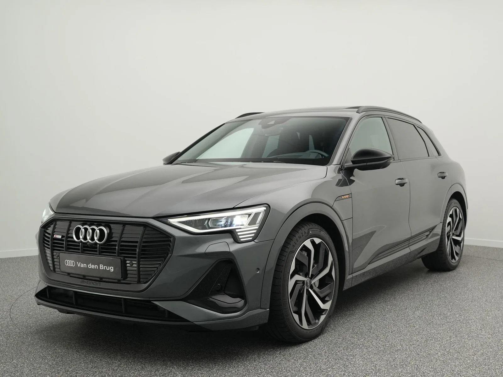 Audi e-tron (2021) — foto 1