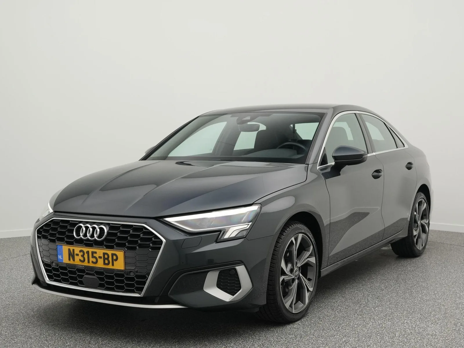 Audi A3 (2021) — foto 1