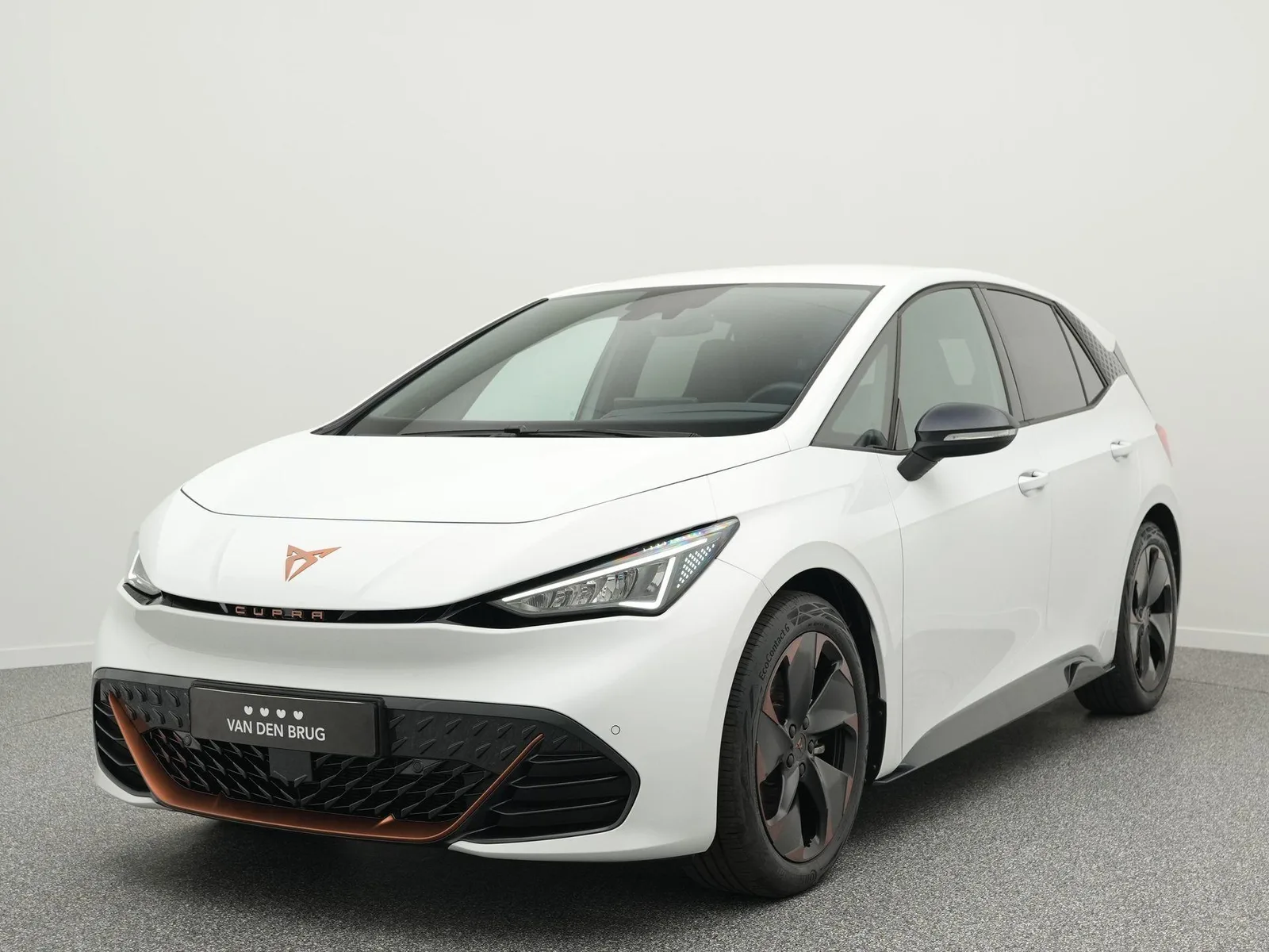 CUPRA Born (2024) — foto 1