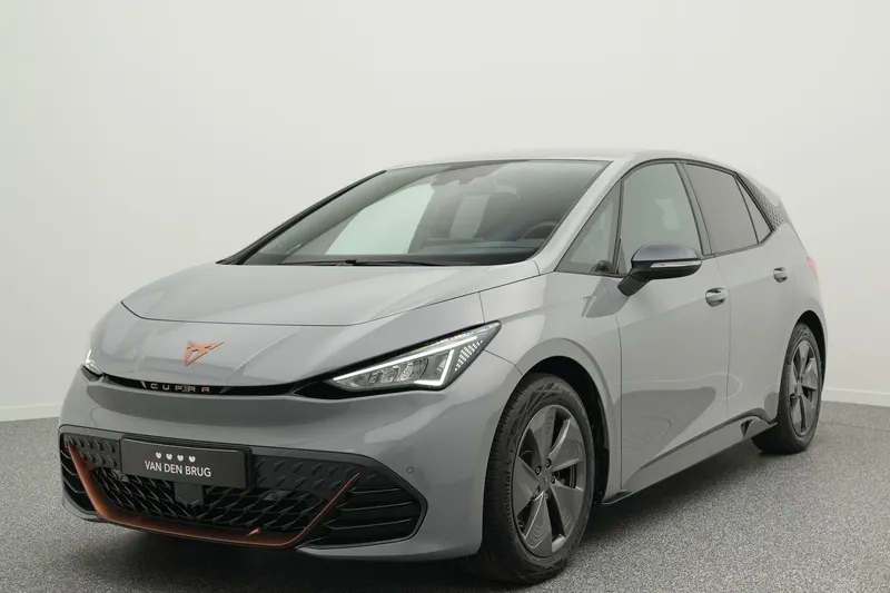 CUPRA Born (2024)