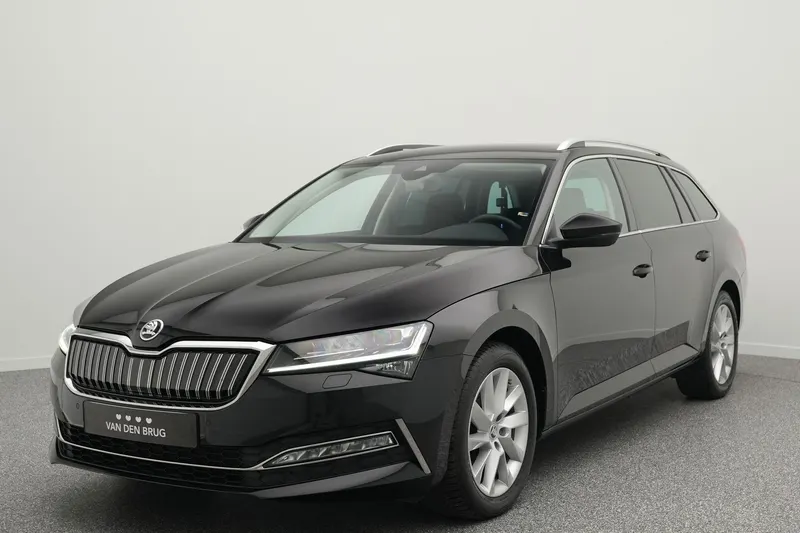 Škoda Superb (2022)