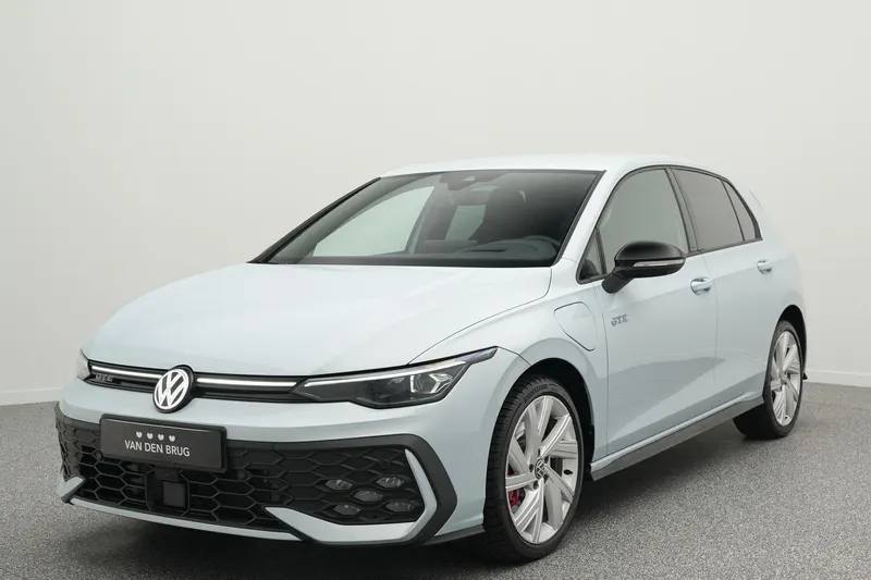 Volkswagen Golf (2025)