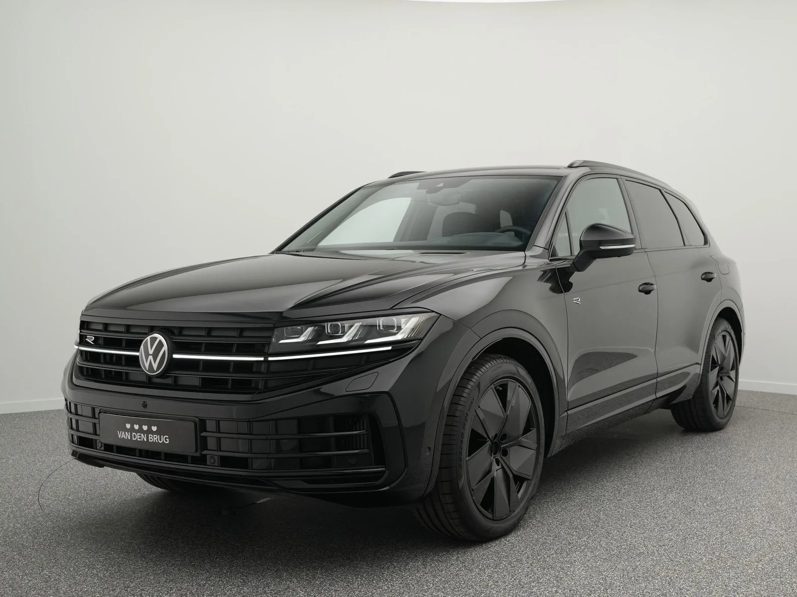 Volkswagen Touareg (2025) — foto 1