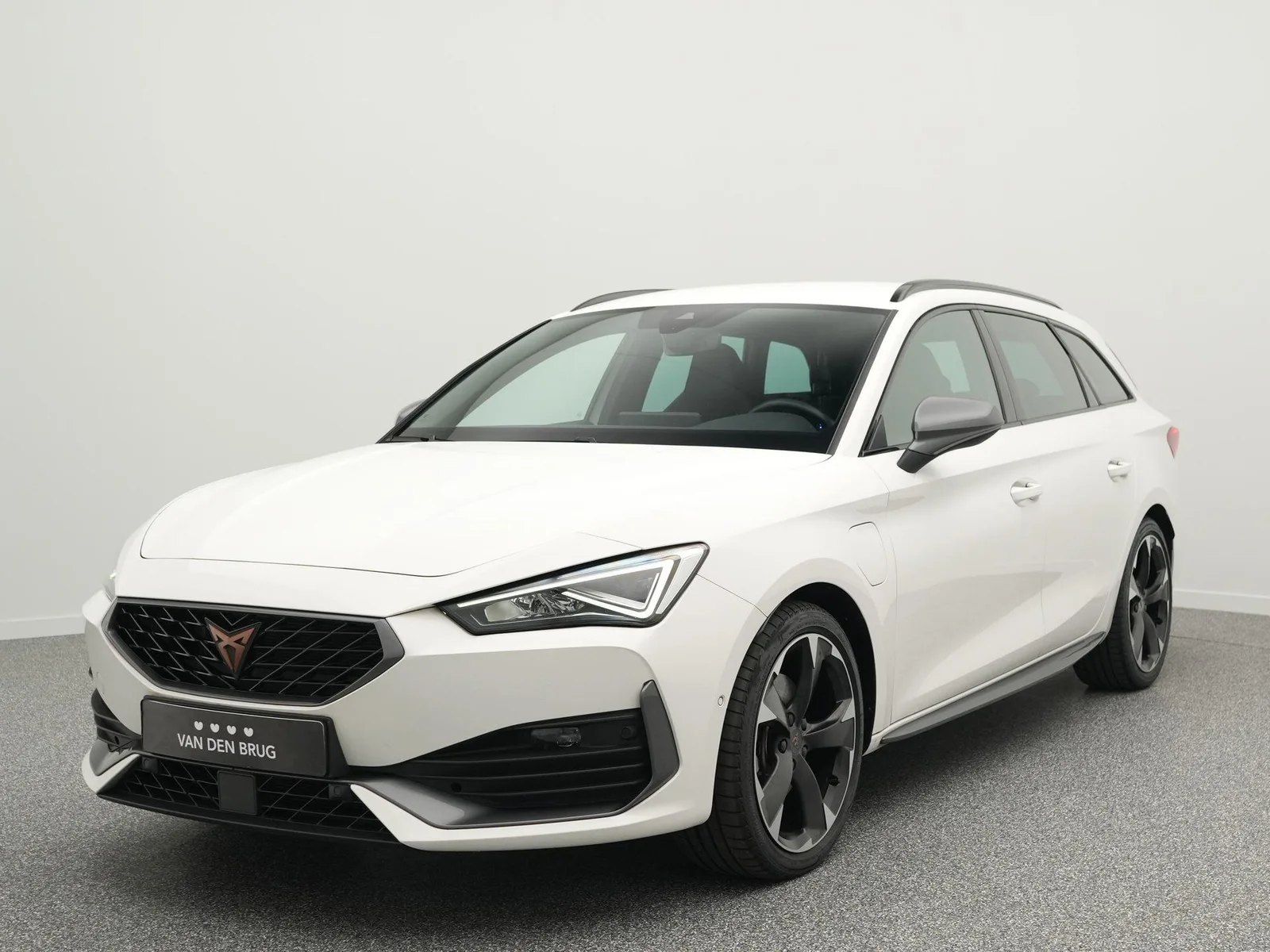 CUPRA Leon Sportstourer (2023) — foto 1