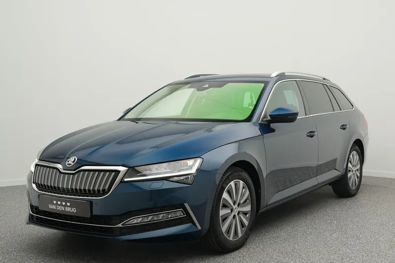 Škoda Superb (2022)